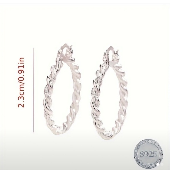 Women’s 925 Sterling Silver Twisted Mobius Hoop Earrings - NWT - Picture 5 of 6